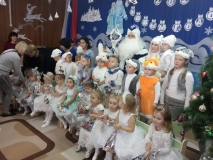 Праздничное выступление в детском саду «Родничок».