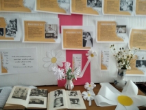 Выставка интернет - материалов и иллюстраций «Белый цветок – история и современность». Чкаловская библиотека.